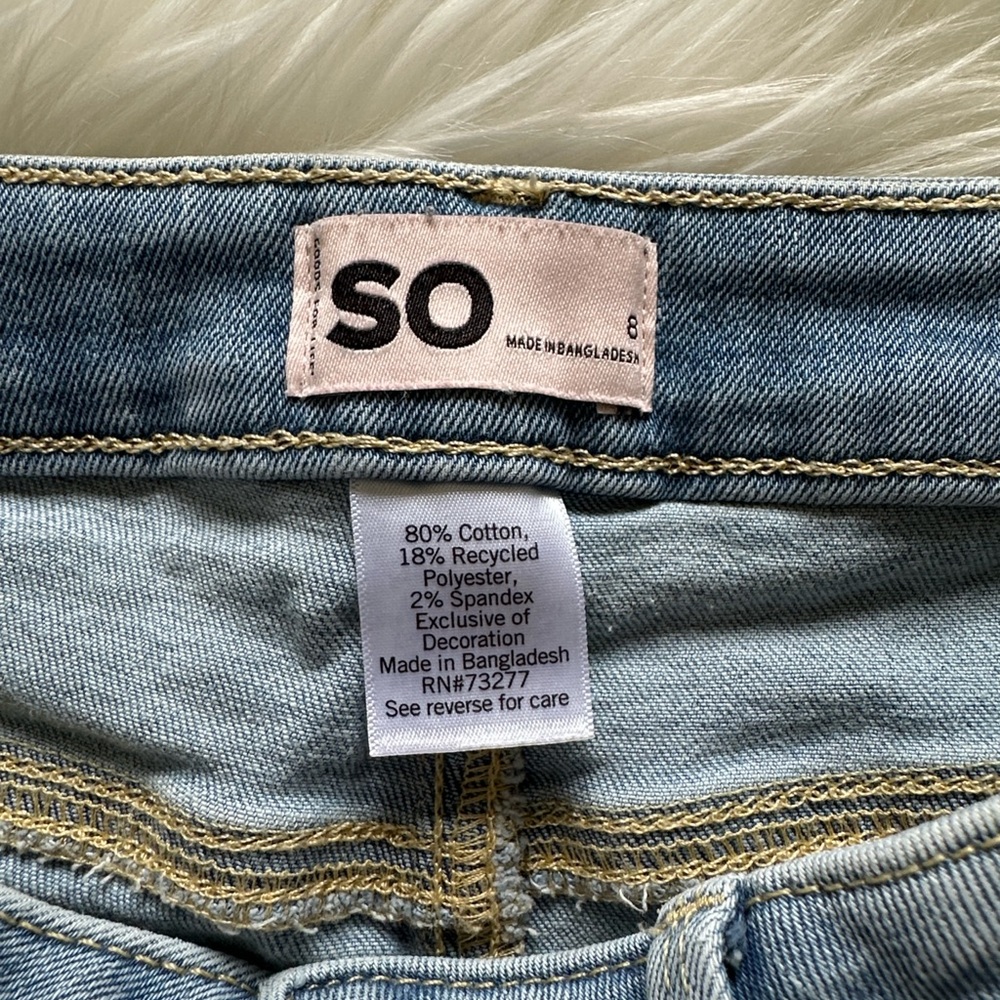 SO Kids Floral Embroidered Jean Shorts - Picture 3 of 3